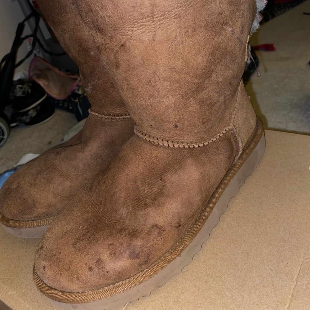 Bailey Bow Uggs - image 3